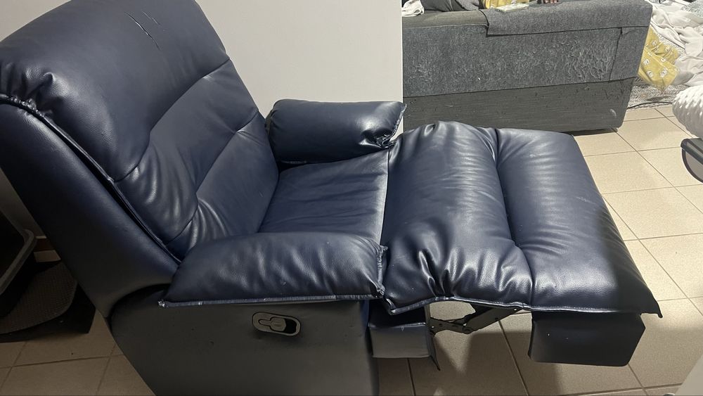 Poltrona que levanta pernas