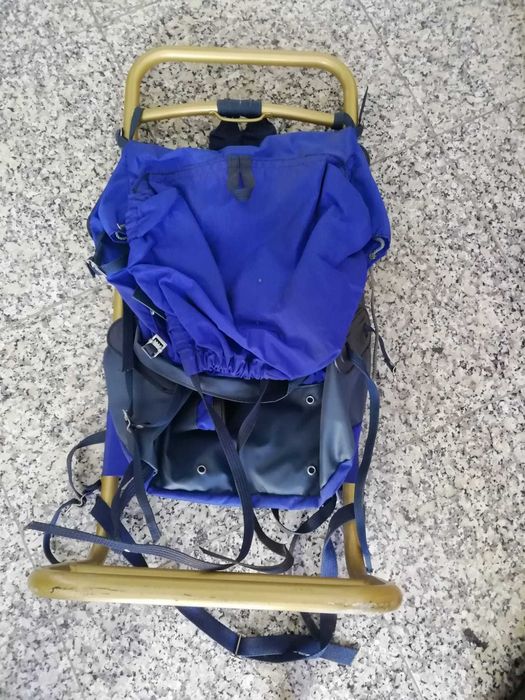 mochila de campismo.