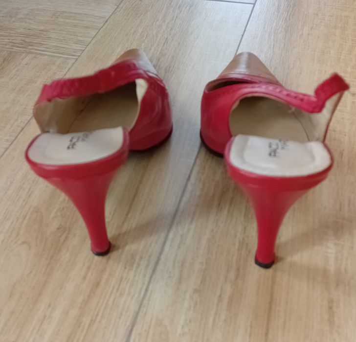 skórzane szpilki czerwone Noname 39