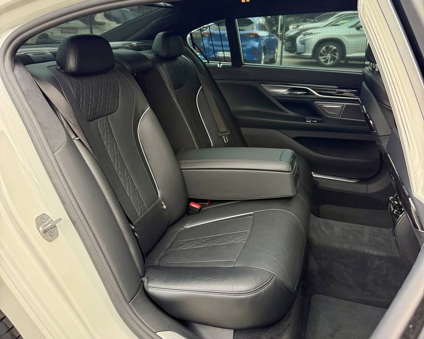 Продаж BMW 750LI