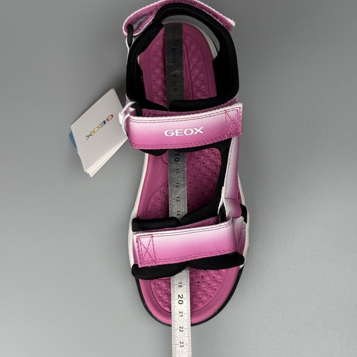Босоніжки  Geox Borealis 33 р.