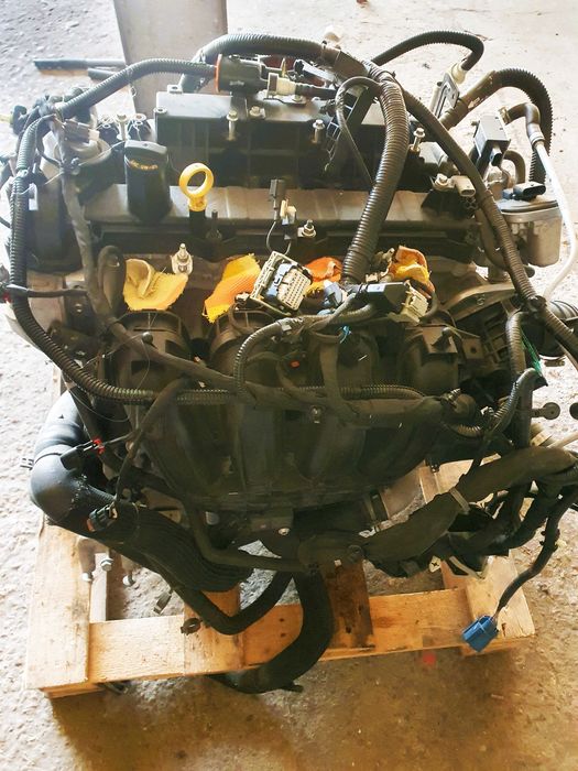 silnik 2,5 L RF8E5G 6015AD benzyna FUSION ESCAPE