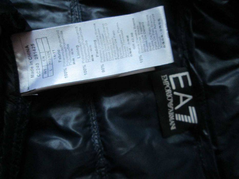 Kurtka damska ultralekka  EMPORIO ARMANI EA7 rozmiar L jak nowa