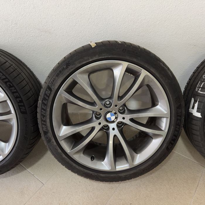 Jantes 19’’ originais BMW com pneus Michelin