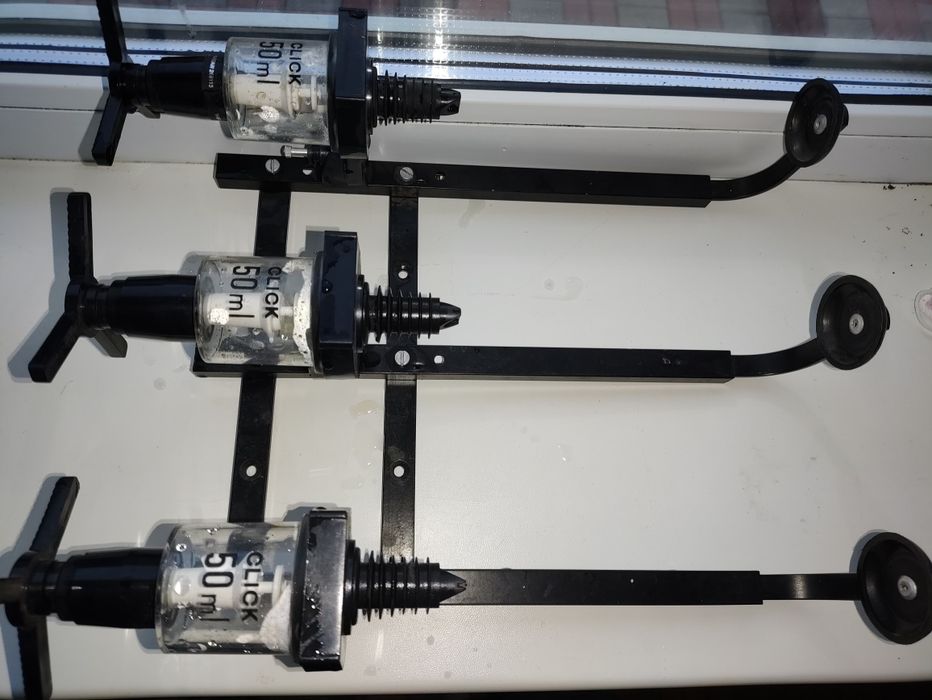 Продам, дозатор для алкоголю на три пляшки настінного монтажу.