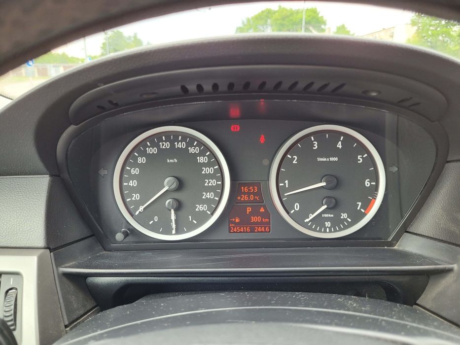 Sprzedam BMW 523i