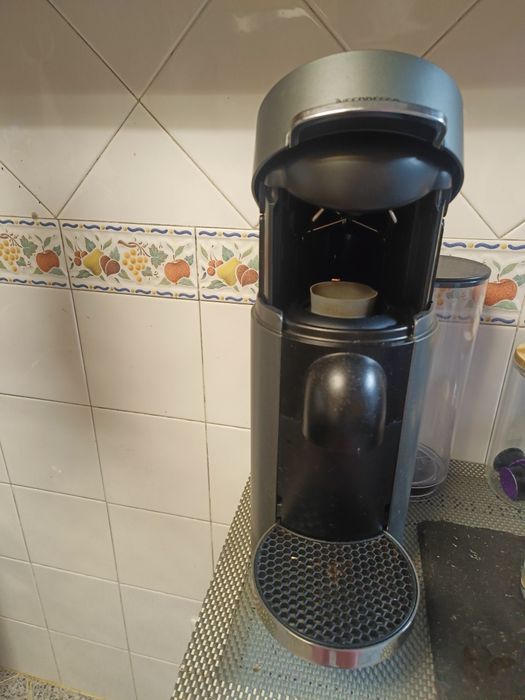 Máquina Nespresso vertuo