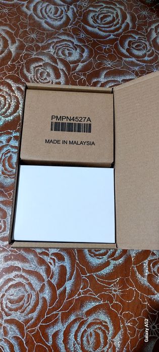 Продам зарядку Motorola 4527