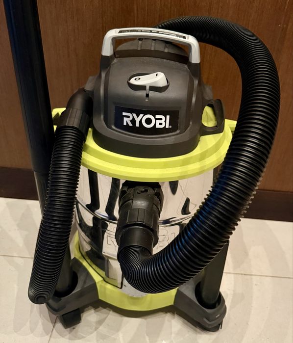 Aspirador Ryobi 1250W – Potência e Praticidade!