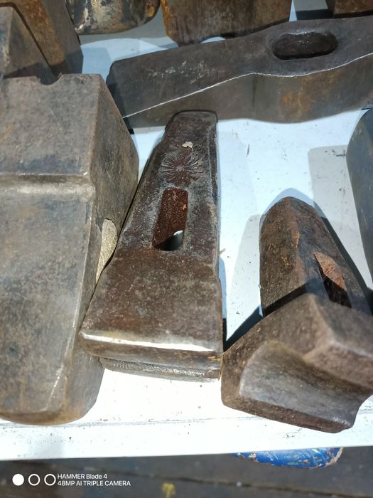 młotki kowalskie , babka,podcinką, kleszcze