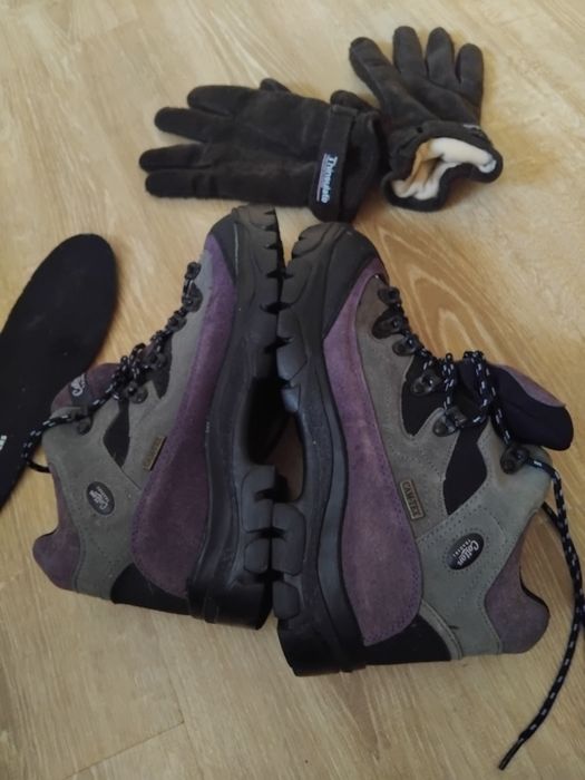 Трекінгові чоботи шкіряні 43 розмір. 28см