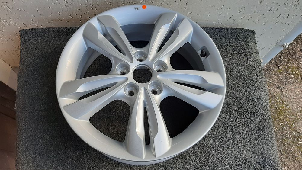 Диск Hyundai IX35-Tucson 5x114.3 R17 оригінал