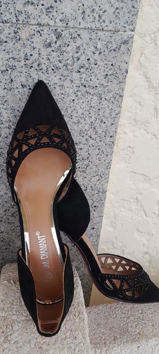 Sapatos pretos  clássicos