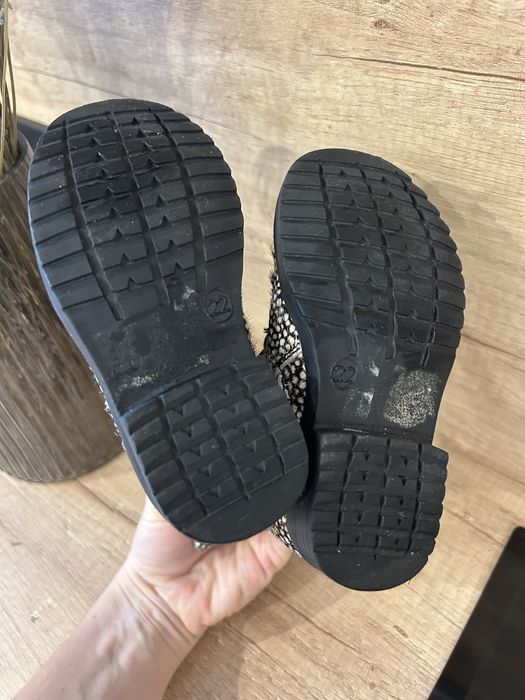 Неймовірні черевики, сапожки 22 розмір