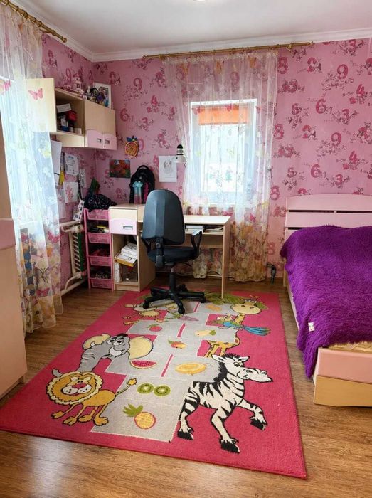 Будинок на 30 сотках у Ворзелі – чудова інвестиція та місце для життя!