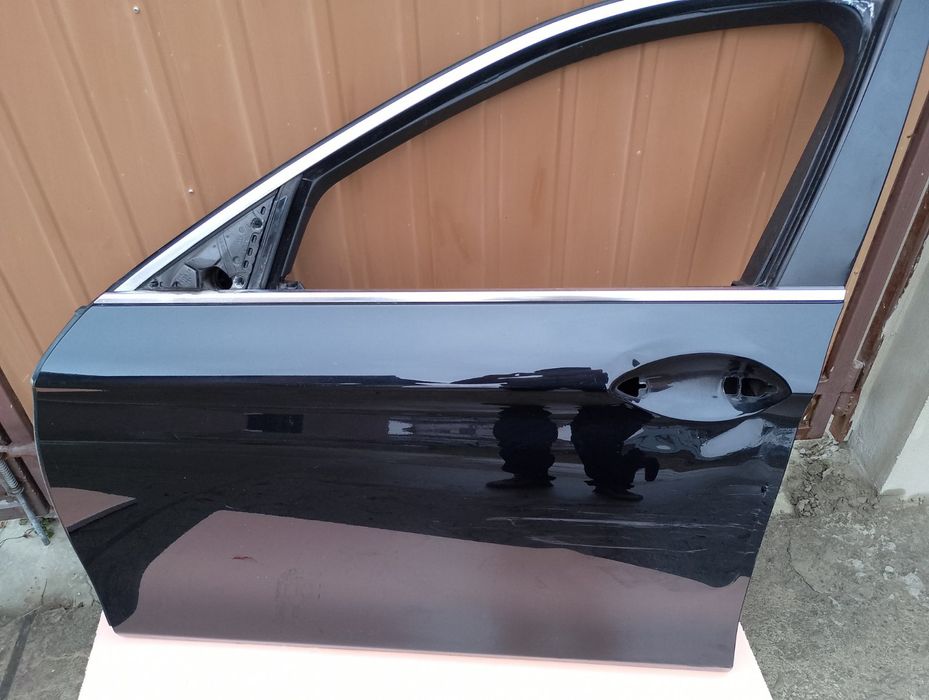 Продам двері БМВ 520 ф10 2011