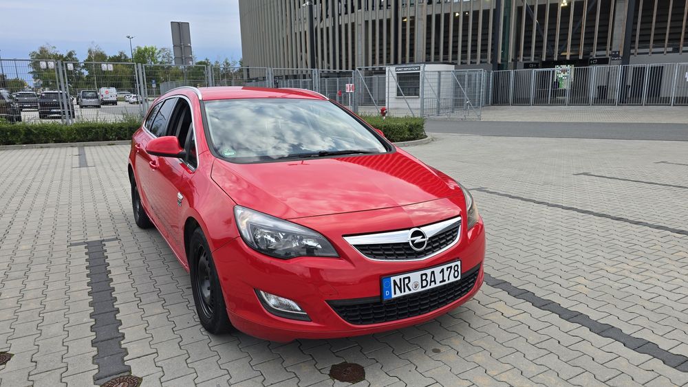 Astra OPC  Line 1,6 TURBO  OPC ,GSI , GTC  skóra