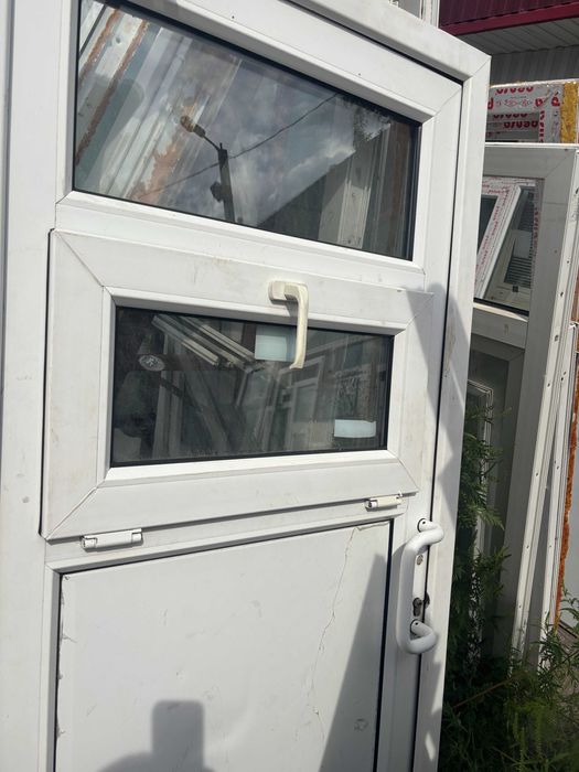 200\900 входная группа Дверь  металлопластиковая с окном откиднім