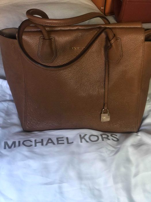 Mala Michael Kors