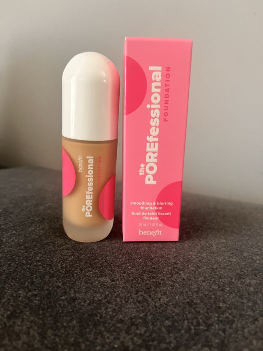 Podkład wygładzający Benefit Cosmetics