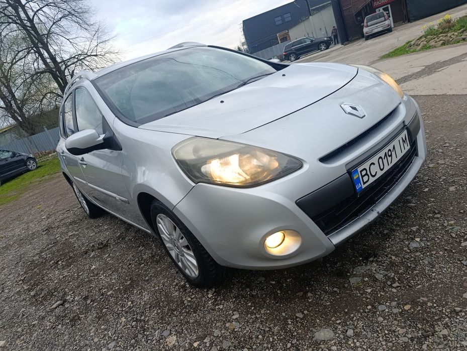 Продам renault clio гарний стан обслужена