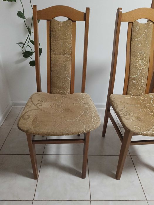 Krzesła 6 sztuk dobry stan