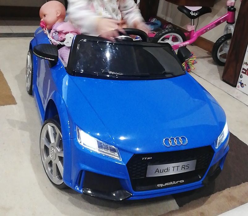 Carro infantil Audi TT RS 12V