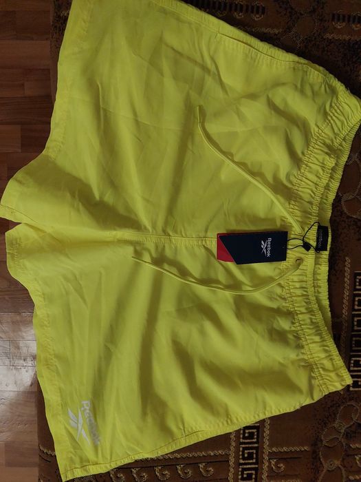 Орегінальні нові шорти Reebok М/ розмір