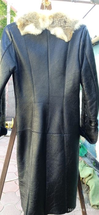 Женская дубленка кожа .