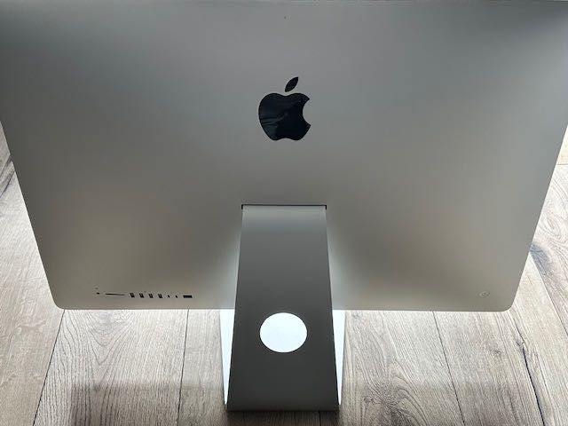iMac 27” Retina 4K – Klawiatura + Mysz – Stan Bardzo Dobry