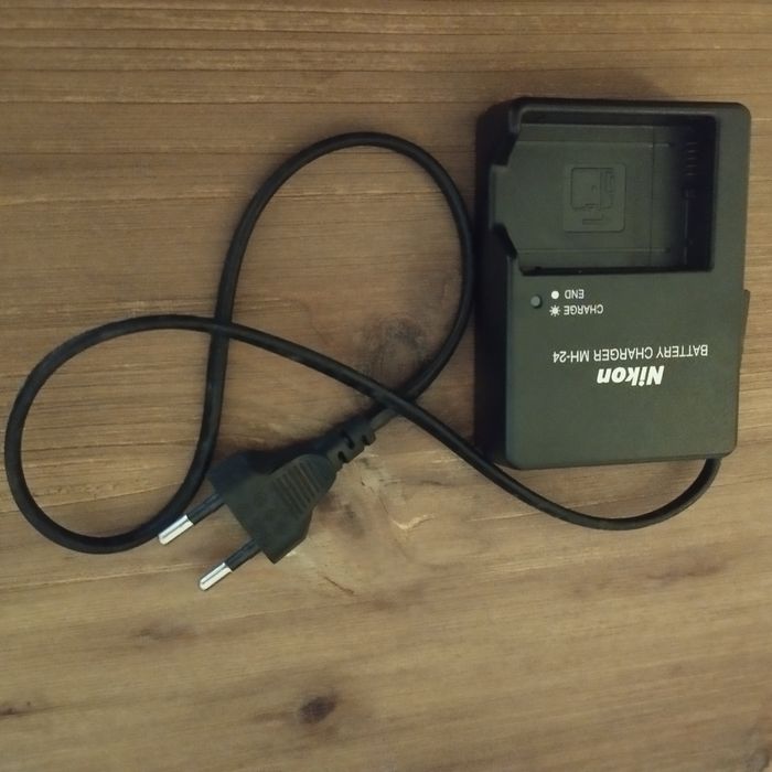 Máquina fotográfica Nikon D3100