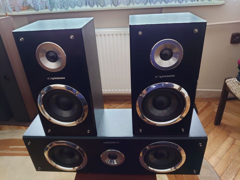 Firma Carbon głośnik centralny + 2x satelity stan bdb. Ko
