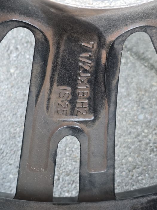 Jantes BMW 18" Pack M Serie 3 G20 G21 com pneus 225.45.18 + 255.40.18