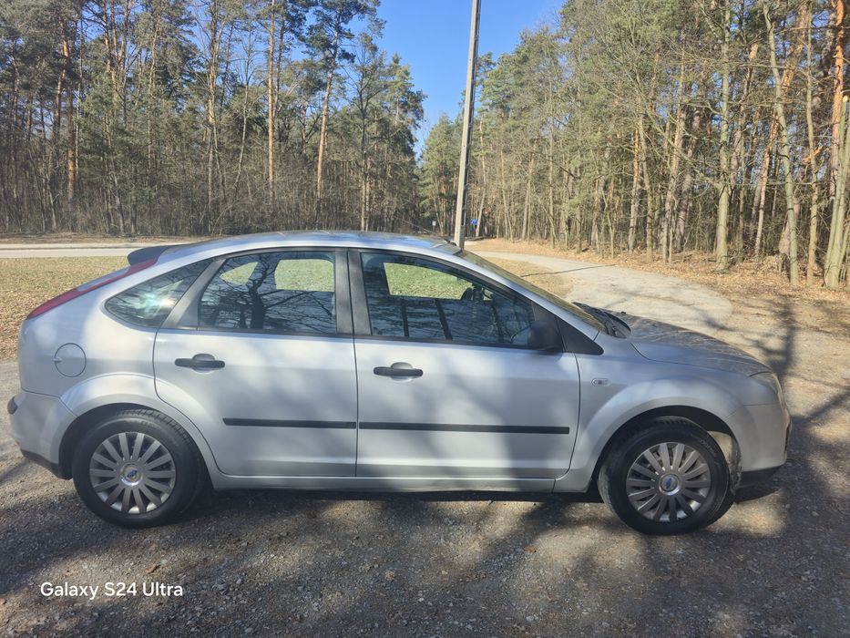 Zadbany ford focus z hakiem benzyna