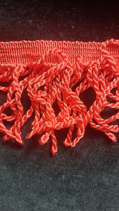 Taśma Frędzle w taśmie