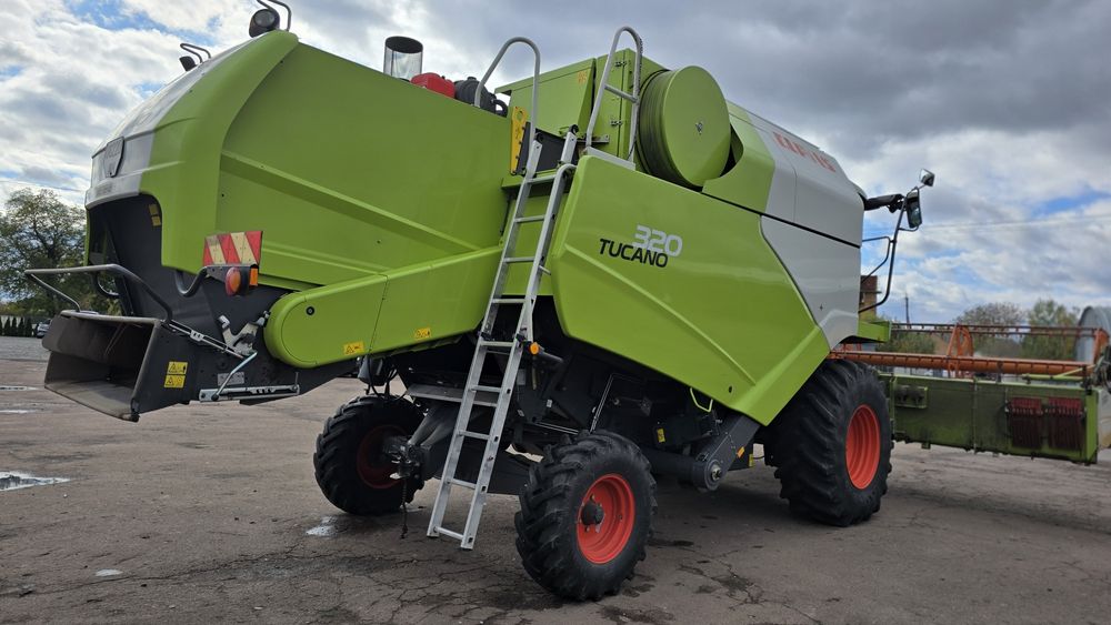 Продам Claas Tucano 320 2012р.
