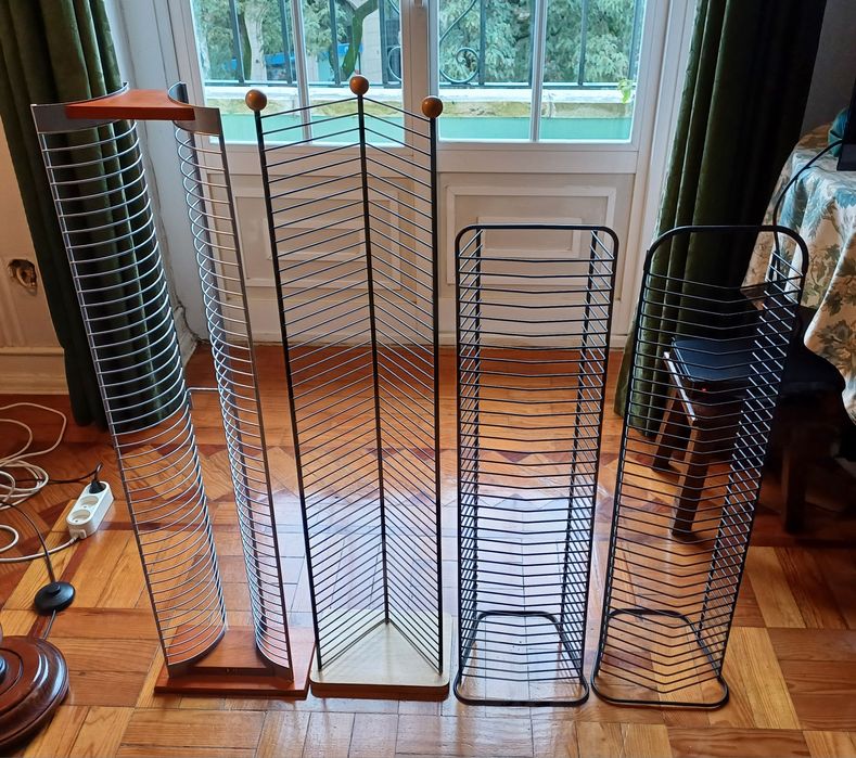 Torres porta DVDs/Blu-Ray/Jogos, novas