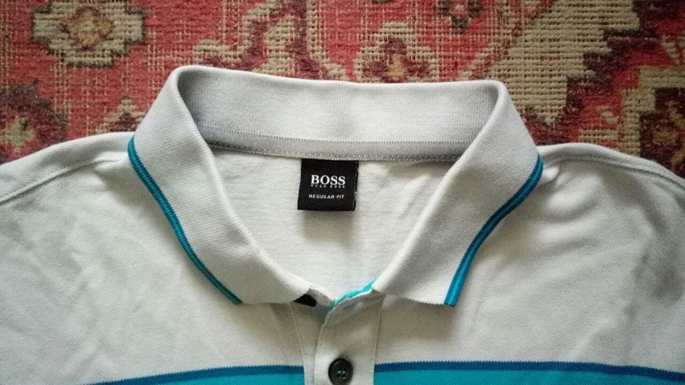 Продам поло футболку Hugo Boss