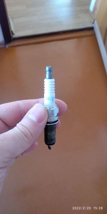 Иридиевые свечи NGK.