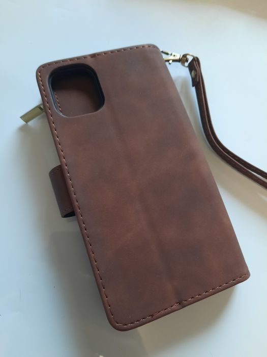 Etui na IPhone 11 zamykany  wizytówka z miejscem na kartki