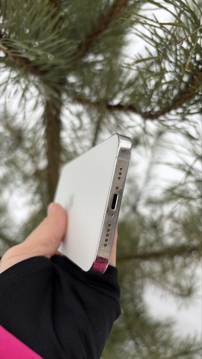 iPhone 12 Pro, Білий