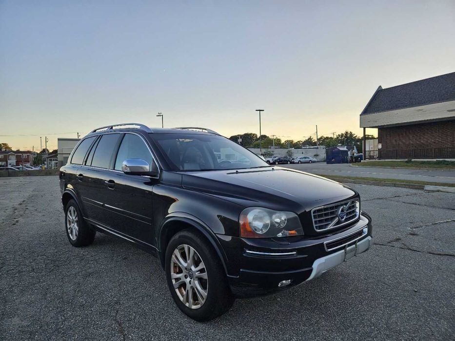 Volvo XC90      2014