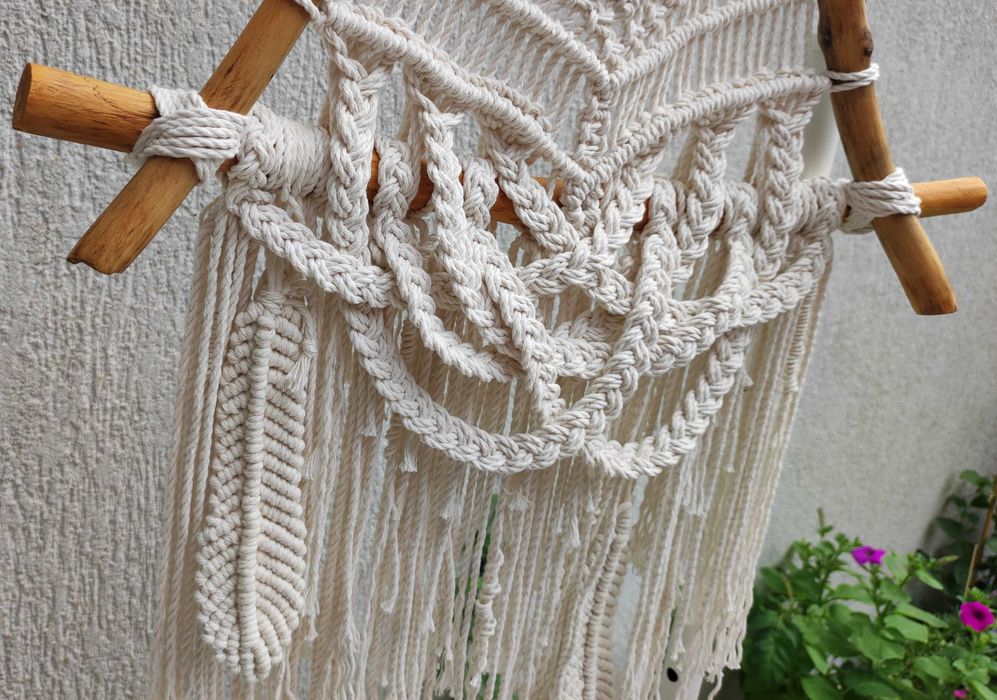 MAKRAMA trójkątna ozdoba boho na ścianę