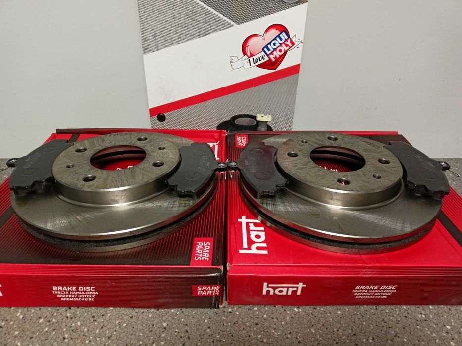 Volvo S40,V40 95-97 Tarcze hamulcowe przód + klocki kpl./