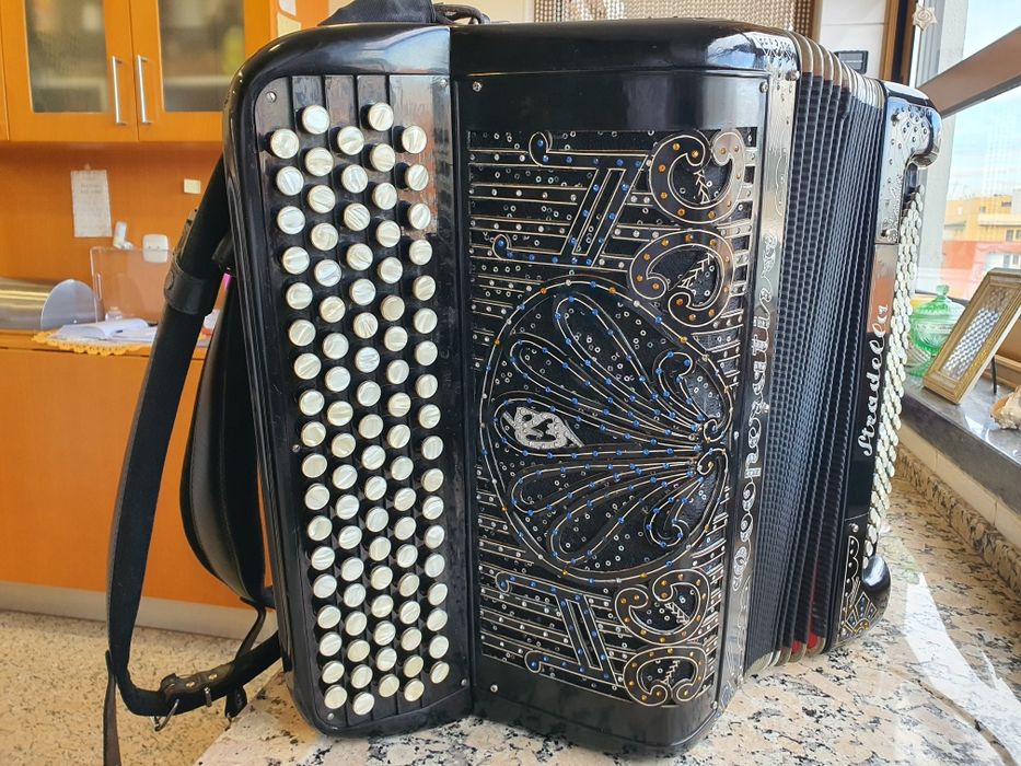Acordeon cromatico