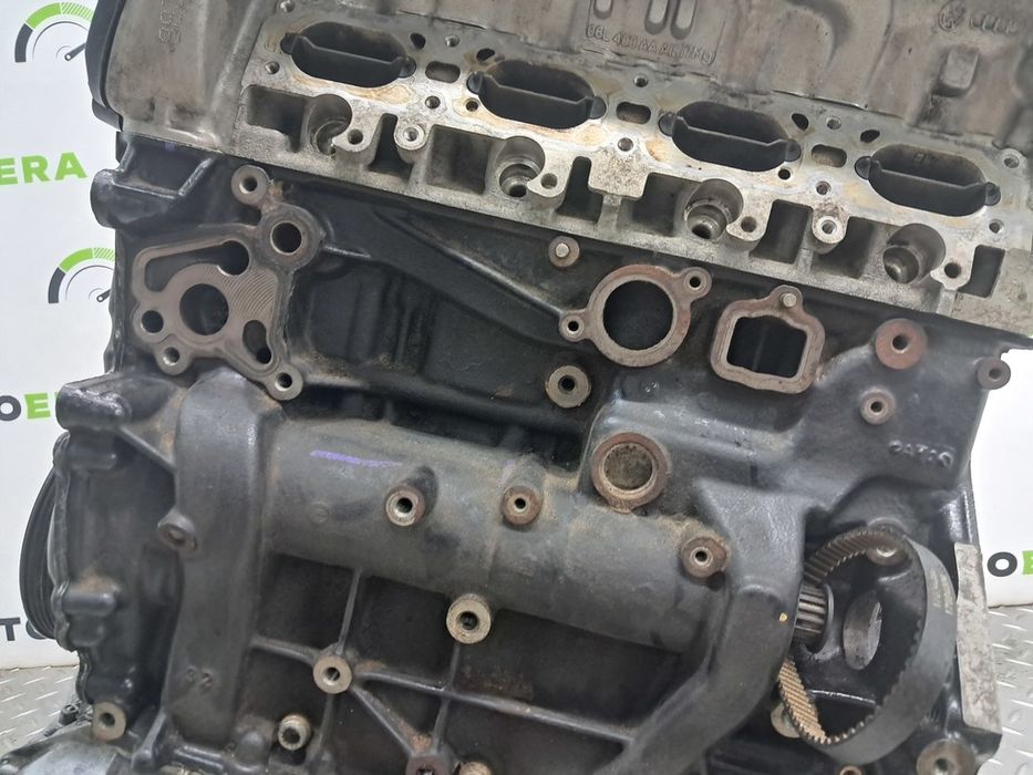 Двигатель в сборе AUDI Q5 80A 18-24 06L100033C