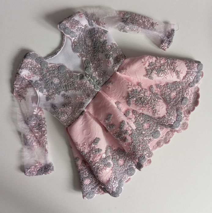 Piękna sukienka koronkowa 92/98 dla dziewczynki księżniczki