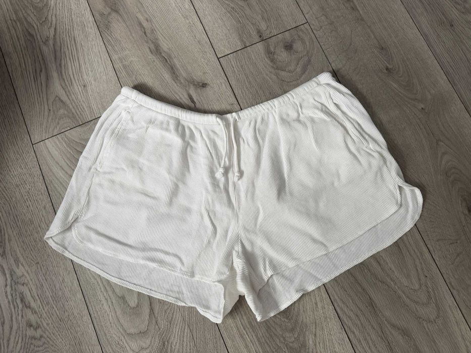 Spodenki białe Primark L