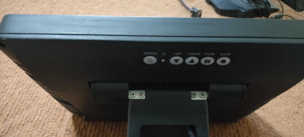 Монітор FEC Aegis 152 Touchscreen 15″