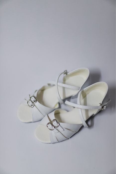 Дитячі туфлі для бальних танців блок-каблук